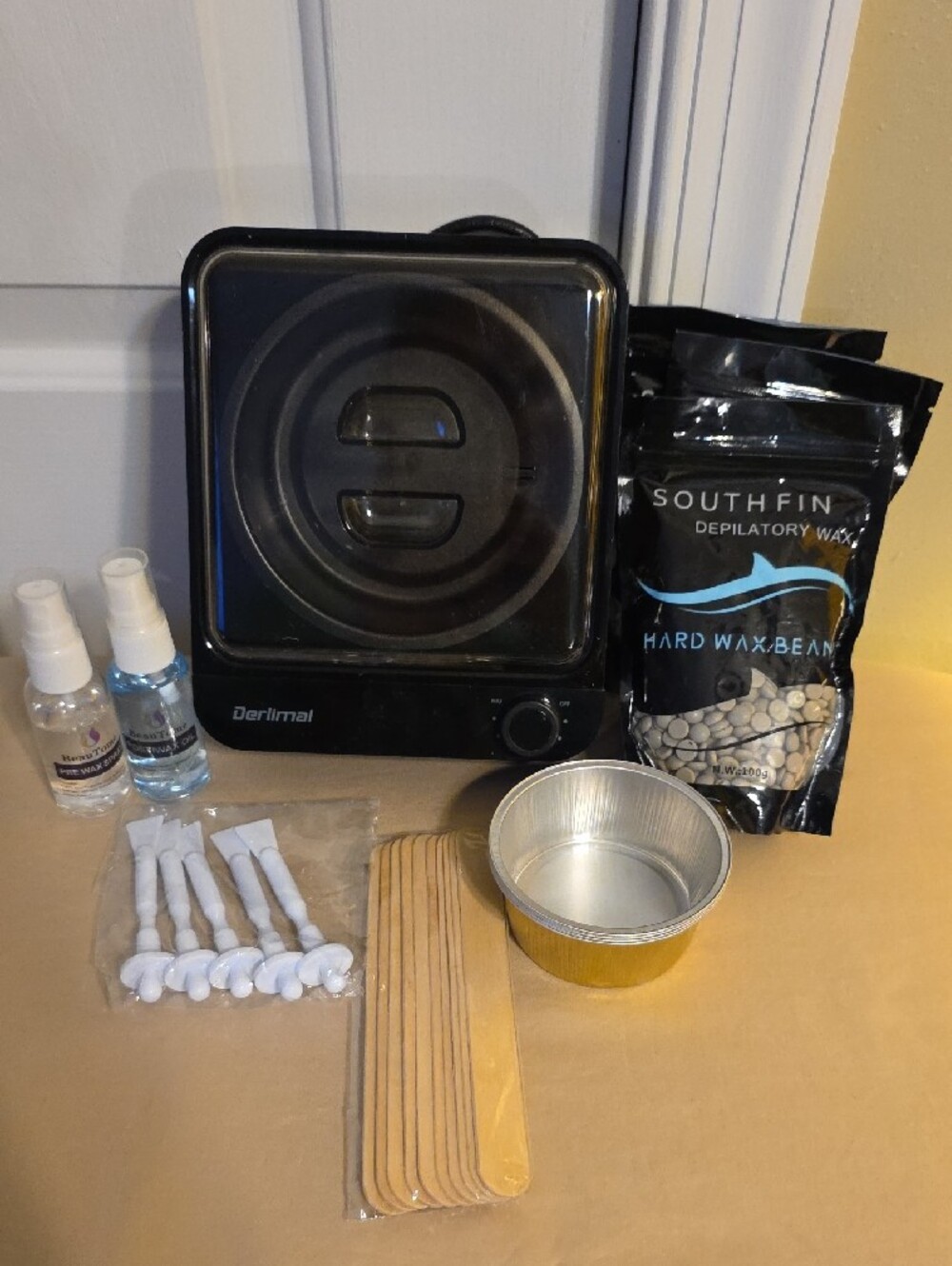 Black Wax Warmer for Hair Removal - Picture 4 of 7